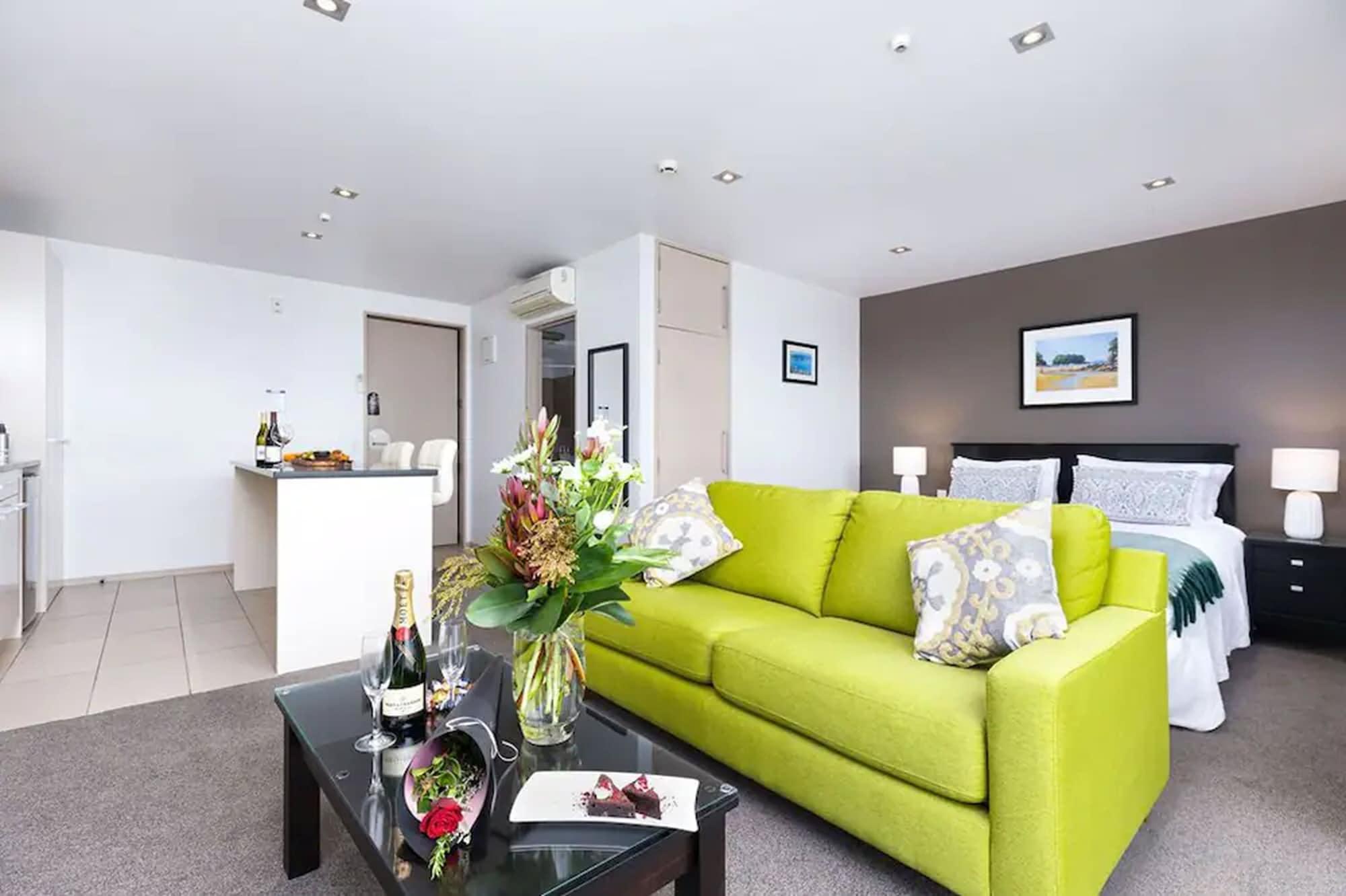 Palazzo Motor Lodge Nelson Esterno foto A typical apartment at the hotel