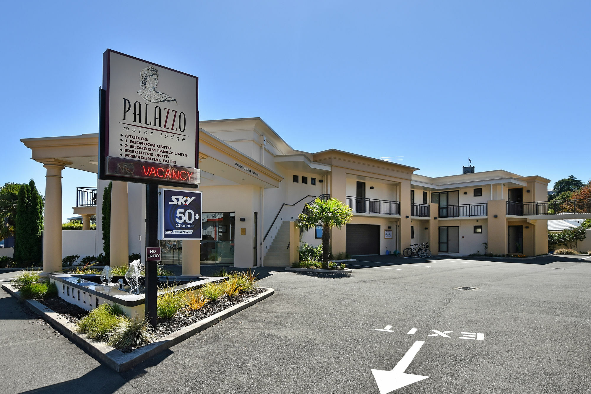Palazzo Motor Lodge Nelson Esterno foto Palazzo Versace, 2015